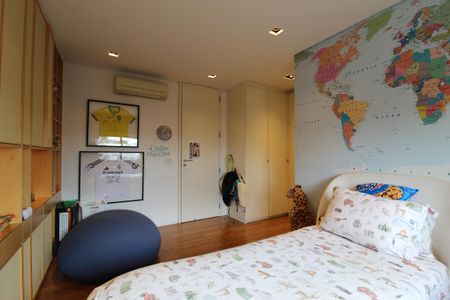 Apartamento à venda com 450m², 3 quartos e 6 vagasSuíte 2