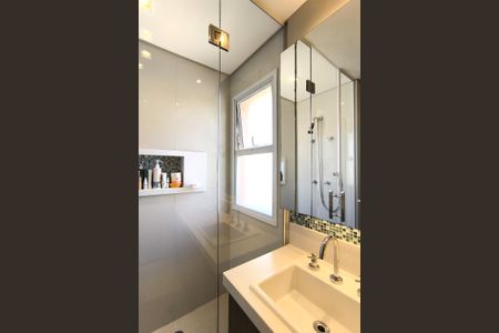 Apartamento à venda com 139m², 3 quartos e 3 vagas Apartamento à venda com 139m², 3 quartos e 3 vagasBanheiro da Suíte 1