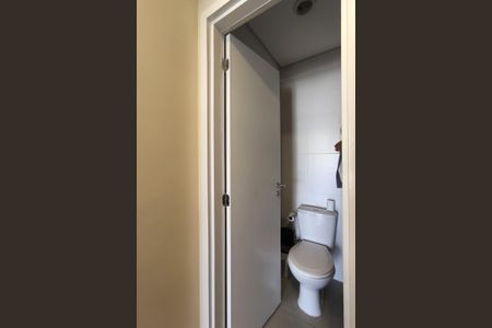 Apartamento à venda com 139m², 3 quartos e 3 vagas Apartamento à venda com 139m², 3 quartos e 3 vagasBanheiro de Serviço