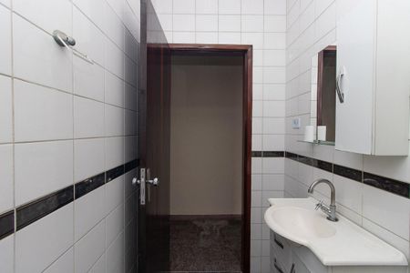 Casa à venda com 139m², 3 quartos e 1 vaga Casa à venda com 139m², 3 quartos e 1 vagaBanheiro 2