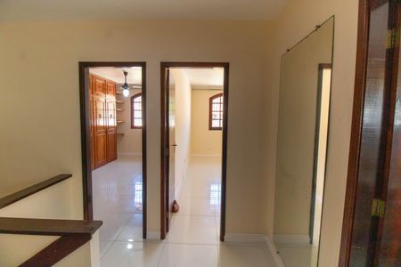 Casa para alugar com 402m², 3 quartos e 2 vagas Casa para alugar com 402m², 3 quartos e 2 vagasCorredor
