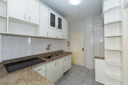 Apartamento para alugar com 108m², 3 quartos e 2 vagas Apartamento para alugar com 108m², 3 quartos e 2 vagasCozinha