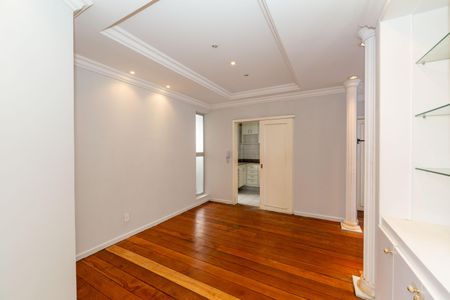 Apartamento para alugar com 108m², 3 quartos e 2 vagas Apartamento para alugar com 108m², 3 quartos e 2 vagasSala