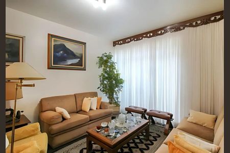 Casa à venda com 3 quartos, 177m² em Campo Belo, São Paulo