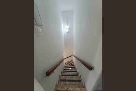 Casa à venda com 93m², 4 quartos e 2 vagas