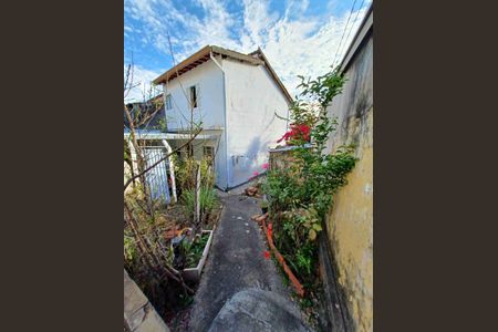 Casa à venda com 93m², 4 quartos e 2 vagas