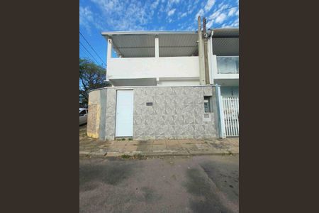 Casa à venda com 93m², 4 quartos e 2 vagas