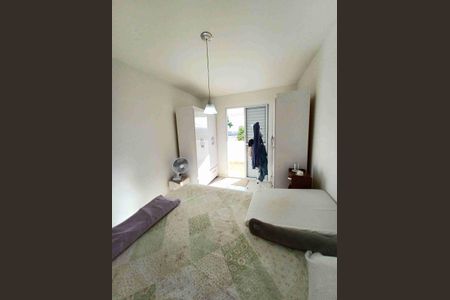 Casa à venda com 93m², 4 quartos e 2 vagas