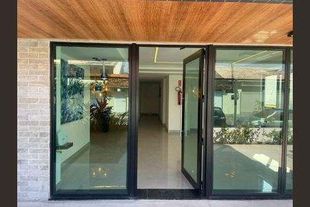 Apartamento à venda com 2 quartos, 79m² em Marazul, Niterói