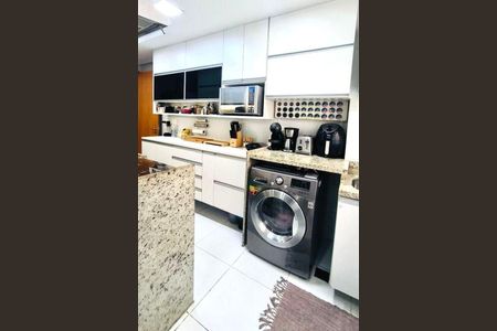 Apartamento à venda com 74m², 2 quartos e 1 vaga