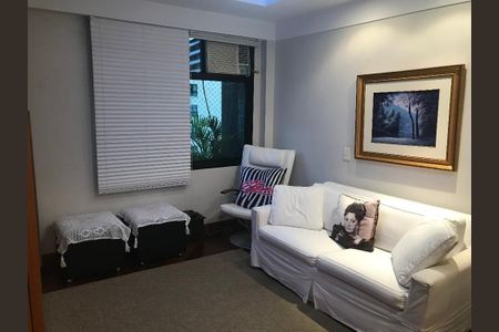 Apartamento à venda com 4 quartos, 180m² em Icaraí, Niterói