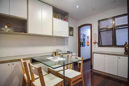 Apartamento à venda com 206m², 4 quartos e 3 vagas