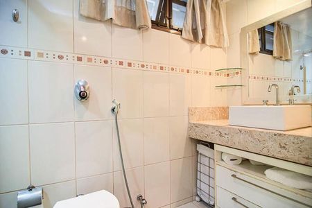 Apartamento à venda com 206m², 4 quartos e 3 vagas