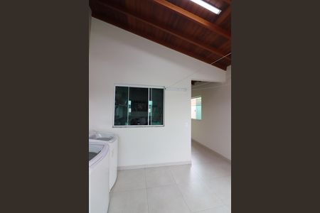 Casa à venda com 140m², 2 quartos e 2 vagasÁrea de Serviço