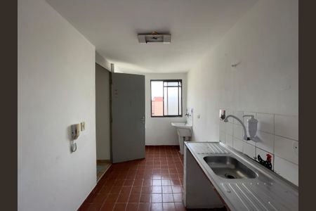 Apartamento à venda com 60m², 2 quartos e 1 vaga Apartamento à venda com 60m², 2 quartos e 1 vagaCozinha e Área de Serviço