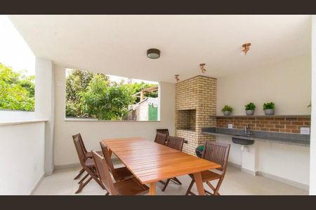 Apartamento à venda com 38m², 2 quartos e sem vaga Apartamento à venda com 38m², 2 quartos e sem vagaÁrea comum - Churrasqueira