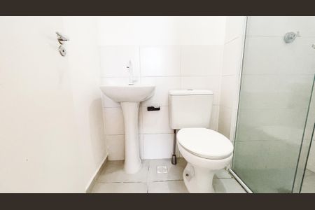 Apartamento à venda com 38m², 2 quartos e sem vaga Apartamento à venda com 38m², 2 quartos e sem vagaBanheiro