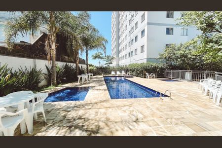 Apartamento à venda com 38m², 2 quartos e sem vaga Apartamento à venda com 38m², 2 quartos e sem vagaÁrea comum - Piscina
