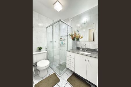 Apartamento à venda com 86m², 3 quartos e 2 vagasBanheiro