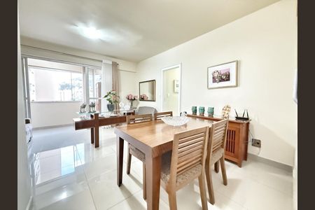 Apartamento à venda com 86m², 3 quartos e 2 vagasSala