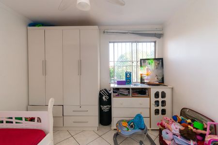 Quarto 2 de apartamento para alugar com 2 quartos, 48m² em Jardim Mimar, São Paulo