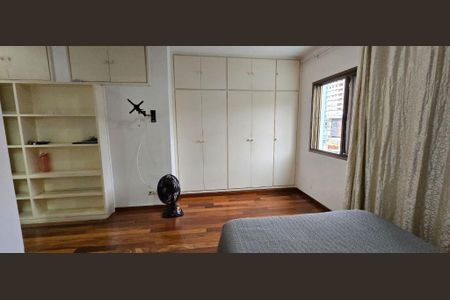 Casa à venda com 2 quartos, 150m² em Campo Belo, São Paulo
