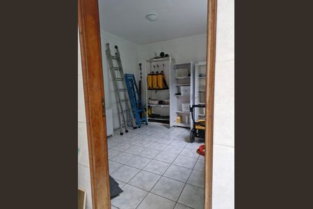 Casa à venda com 130m², 2 quartos e 2 vagas