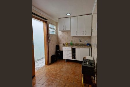 Casa à venda com 130m², 2 quartos e 2 vagas