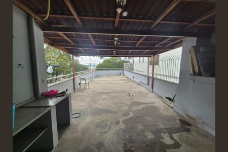 Casa à venda com 233m², 3 quartos e 3 vagas Casa à venda com 233m², 3 quartos e 3 vagasFoto 16