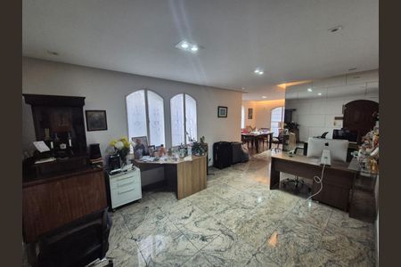 Casa à venda com 233m², 3 quartos e 3 vagas Casa à venda com 233m², 3 quartos e 3 vagasFoto 31