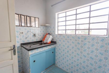Casa à venda com 331m², 3 quartos e 4 vagasCasa 1 - Cozinha 