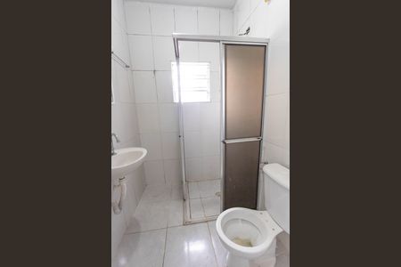 Casa à venda com 331m², 3 quartos e 4 vagasCasa 2 - Banheiro 