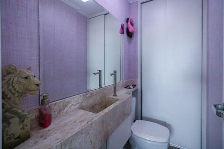 Apartamento à venda com 128m², 3 quartos e 3 vagas Apartamento à venda com 128m², 3 quartos e 3 vagasLavabo