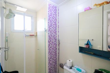 Apartamento à venda com 128m², 3 quartos e 3 vagas Apartamento à venda com 128m², 3 quartos e 3 vagasBanheiro da Suíte 1