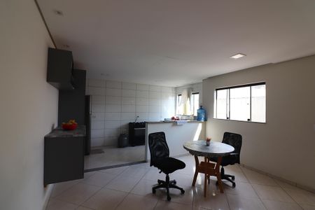 Sala/Cozinha de casa para alugar com 2 quartos, 90m² em Bairro dos Casa, São Bernardo do Campo
