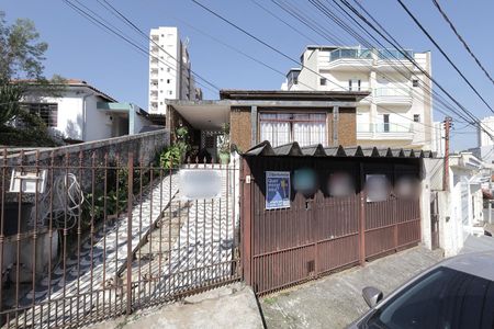 Casa à venda com 350m², 5 quartos e 4 vagas Casa à venda com 350m², 5 quartos e 4 vagasFachada