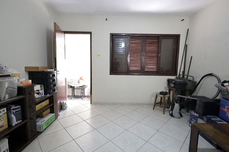 Casa à venda com 350m², 5 quartos e 4 vagas Casa à venda com 350m², 5 quartos e 4 vagasQuarto 4