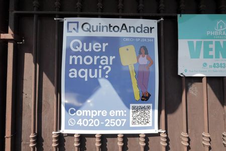 Casa à venda com 350m², 5 quartos e 4 vagas Casa à venda com 350m², 5 quartos e 4 vagasPlaca