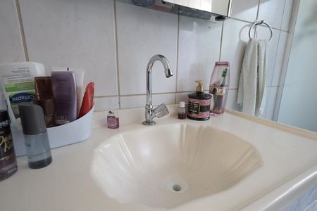 Casa à venda com 350m², 5 quartos e 4 vagas Casa à venda com 350m², 5 quartos e 4 vagasBanheiro 1