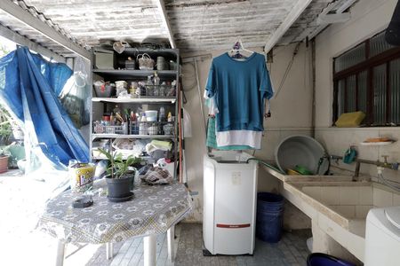 Casa à venda com 350m², 5 quartos e 4 vagas Casa à venda com 350m², 5 quartos e 4 vagasÁrea de Serviço