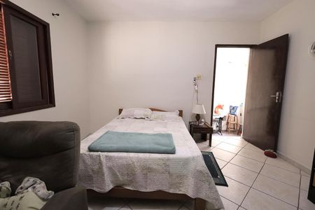 Casa à venda com 350m², 5 quartos e 4 vagas Casa à venda com 350m², 5 quartos e 4 vagasQuarto 3