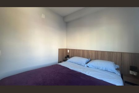Quarto de apartamento à venda com 1 quarto, 36m² em Cambuí, Campinas