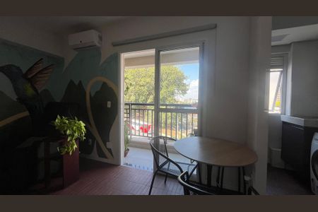 Sala de apartamento à venda com 1 quarto, 36m² em Cambuí, Campinas