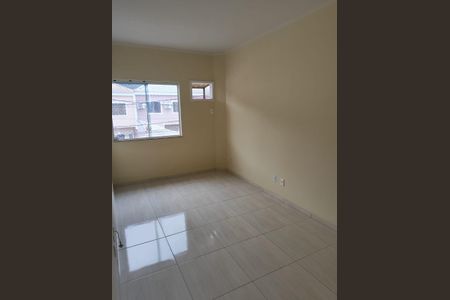 Sala de casa de condomínio para alugar com 3 quartos, 180m² em Vargem Pequena, Rio de Janeiro