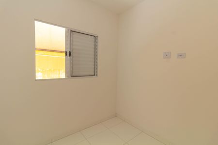 Quarto 1 de casa à venda com 2 quartos, 34m² em Itaquera, São Paulo