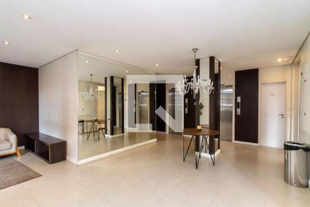 Apartamento à venda com 75m², 2 quartos e 1 vaga Apartamento à venda com 75m², 2 quartos e 1 vagaHall social