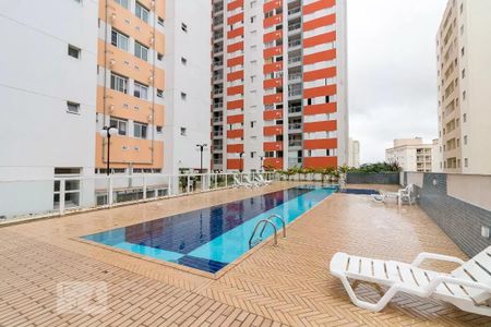 Apartamento à venda com 75m², 2 quartos e 1 vaga Apartamento à venda com 75m², 2 quartos e 1 vagaÁrea comum - Piscina