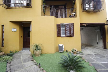 Casa à venda com 340m², 4 quartos e 4 vagasFachada