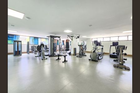 Apartamento à venda com 274m², 4 quartos e 5 vagas Apartamento à venda com 274m², 4 quartos e 5 vagasAcademia