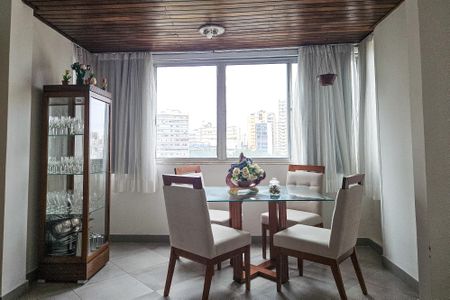 Apartamento para alugar com 230m², 4 quartos e 2 vagasSala